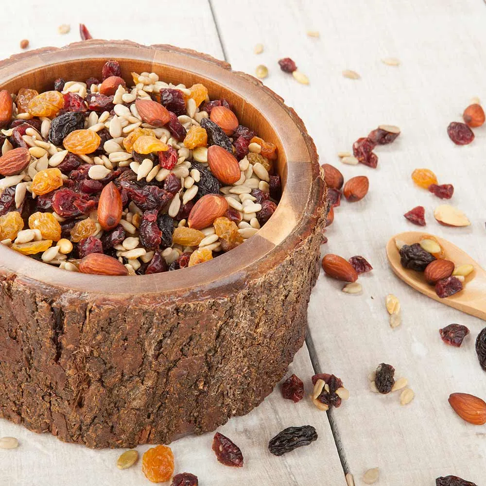 30 oz Round Natural Acacia Serving Bowl - Varnished, Bark Edges - 6" x 6" x 3" - 1 count box