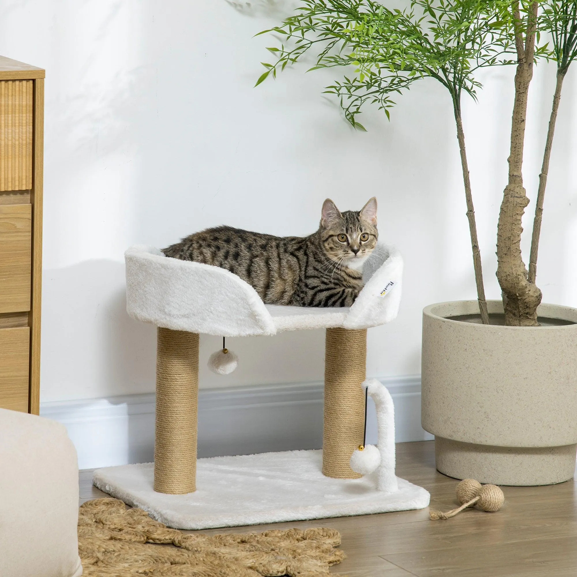 Small Cat Tree with Sisal Scratching Post & Bed, 42cm - White